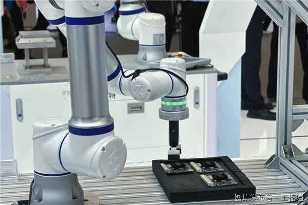 火热进行中！艾利特机器人亮相2024慕尼黑上海电子生产设备展(图5)