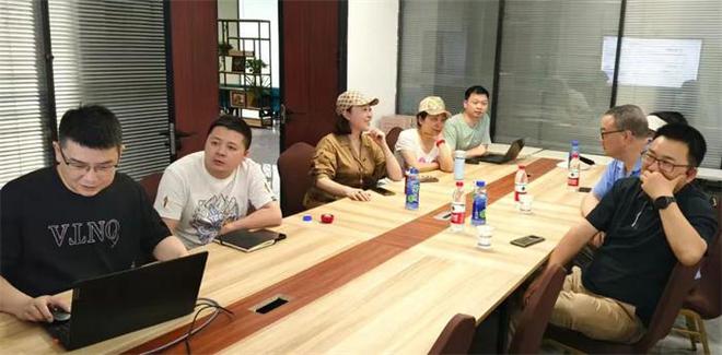 成都智能焊接装备行业协会参观考察小康动力和重庆原子媒(图3)