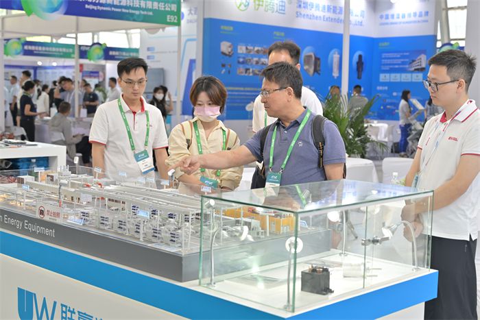 联赢激光登陆FCVC2024氢燃料电池制造装备备受瞩目(图3)