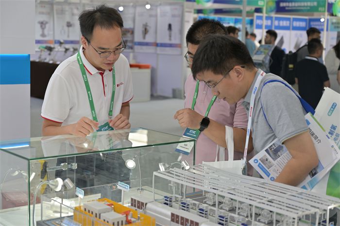 联赢激光登陆FCVC2024氢燃料电池制造装备备受瞩目(图2)