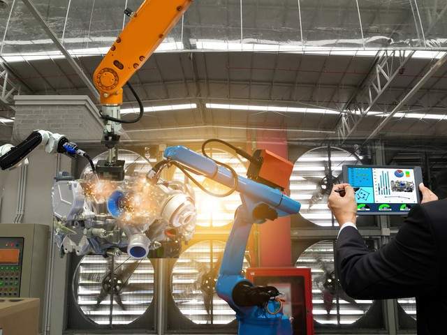 激光焊接技术的飞跃：2024北京武汉激光工程展览会焊接切割清洗全解析(图1)