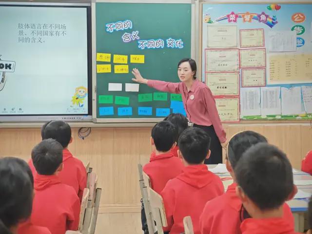 WilliamHill成都绵实外！“多语种课题”被教育部中外人文交流中心收录！(图7)