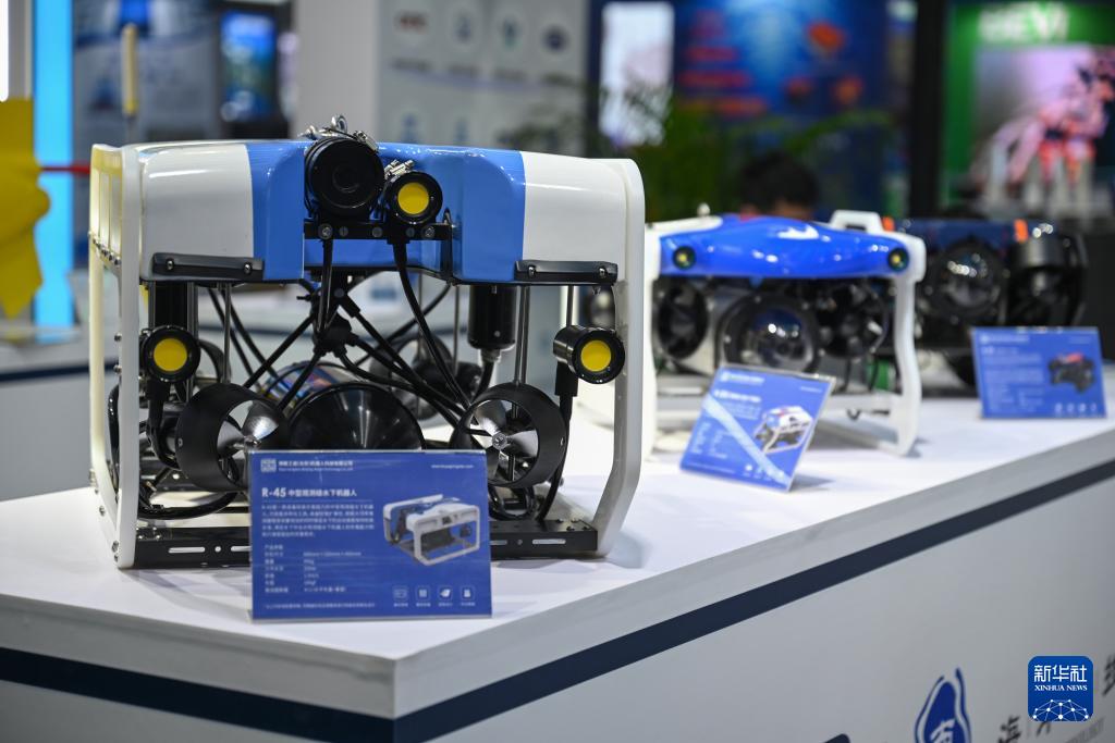 海洋科技装备齐亮相——记者探访2024世界航海装备大会(图8)