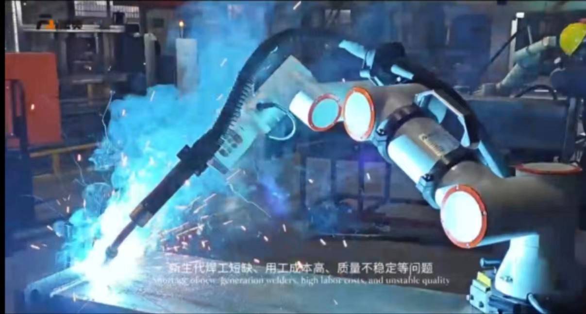 直击埃森展：引领协作机器人焊接新纪元法奥焊接应用实力出圈！(图4)