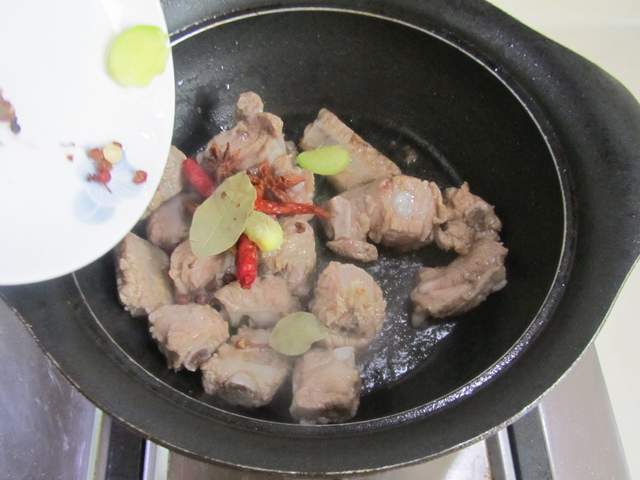 “大雪补一冬来年无病痛”中老年要常吃4道菜滋补驱寒又下饭(图7)