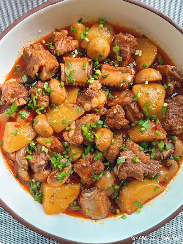 天冷了吃鸡肉不如威廉希尔WilliamHill吃它增强体质温和又养人(图4)