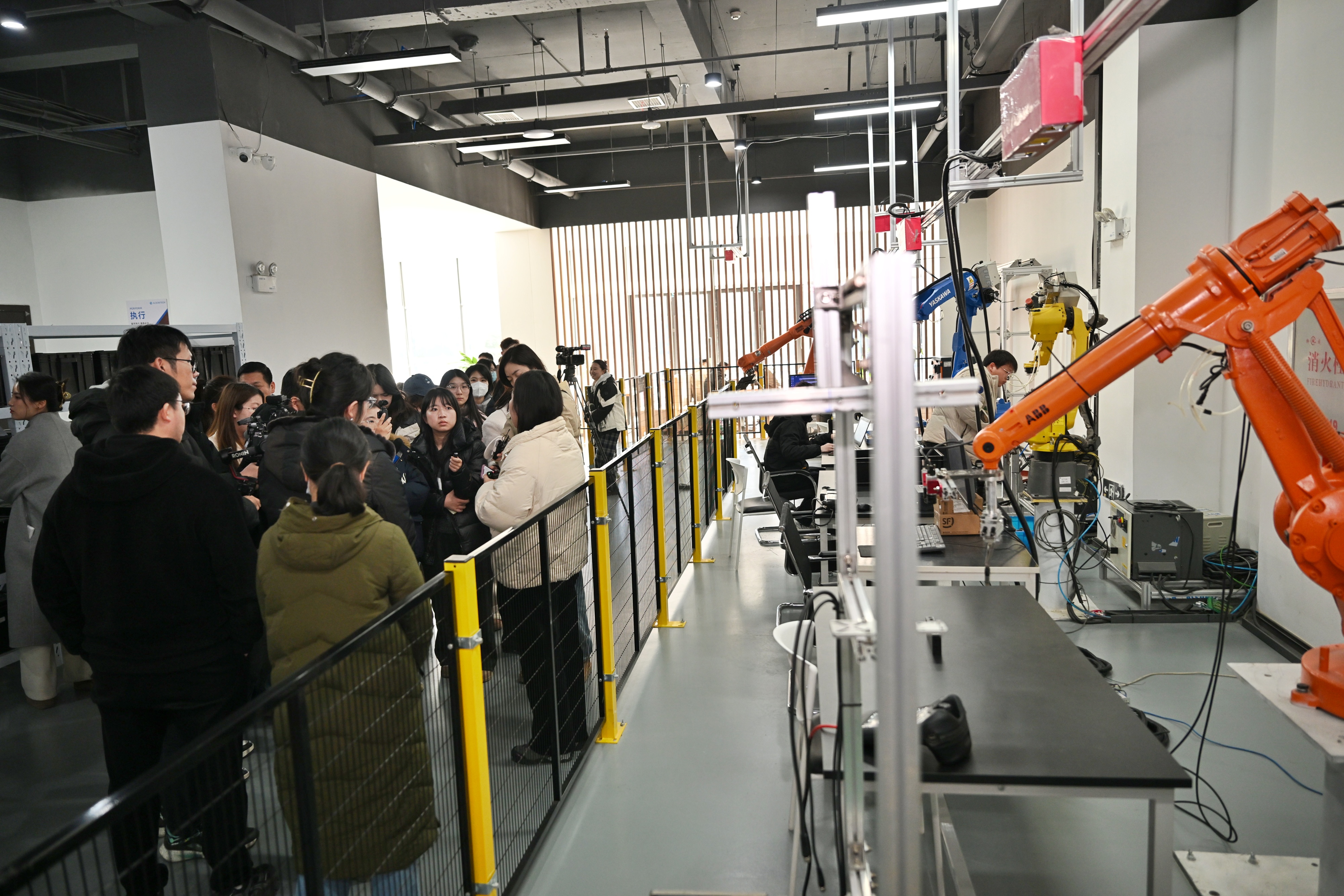 Z深读丨来郑州赴一场“机器人”奇遇(图3)