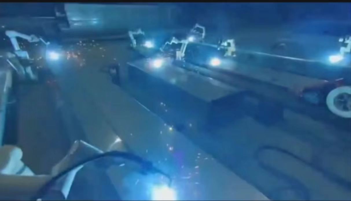 威廉希尔WilliamHill直击埃森展：引领协作机器人焊接新纪元法奥焊接应用实力出圈(图6)