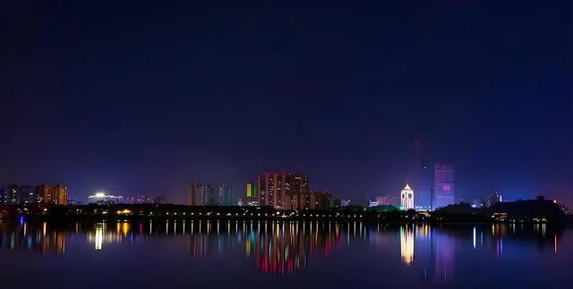 江苏一所由中国船威廉希尔WilliamHill舶集团和国防科技工业局共建的大学(图1)