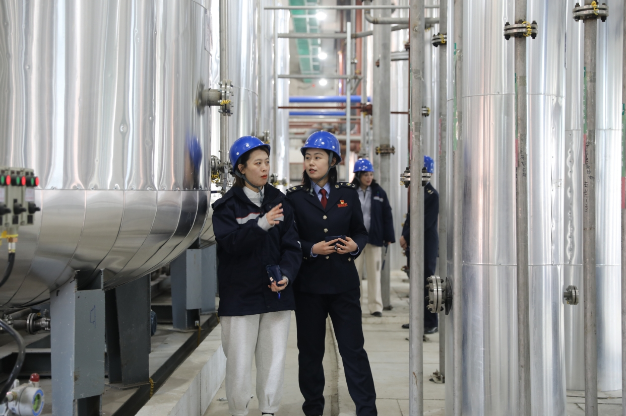 建项目、忙投产、抢生产辽宁各地火力全开拼经济(图2)