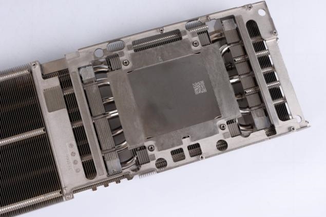 耕升GeForceRTX5090D解禁全新AI兵器库！DLSS4开启狂暴性能模式！(图6)