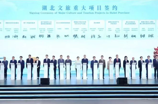 卓尔4月“全球首台”引领智造突破商贸聚势绽放枢纽活力(图6)