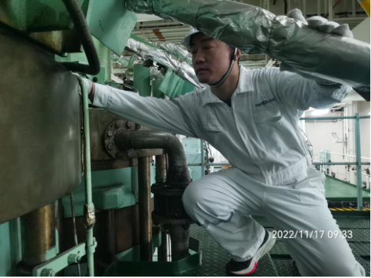 青岛故事｜山东交通工匠王兴：在深蓝疆域雕琢绿色航运(图2)