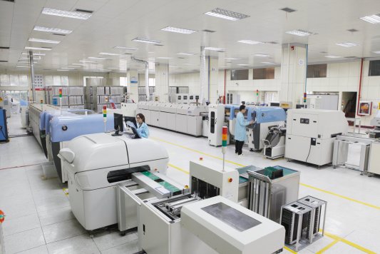 走进中车四方所打卡轨道交通数智硬科技(图5)