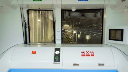 走进中车四方所打卡轨道交通数智硬科技(图6)