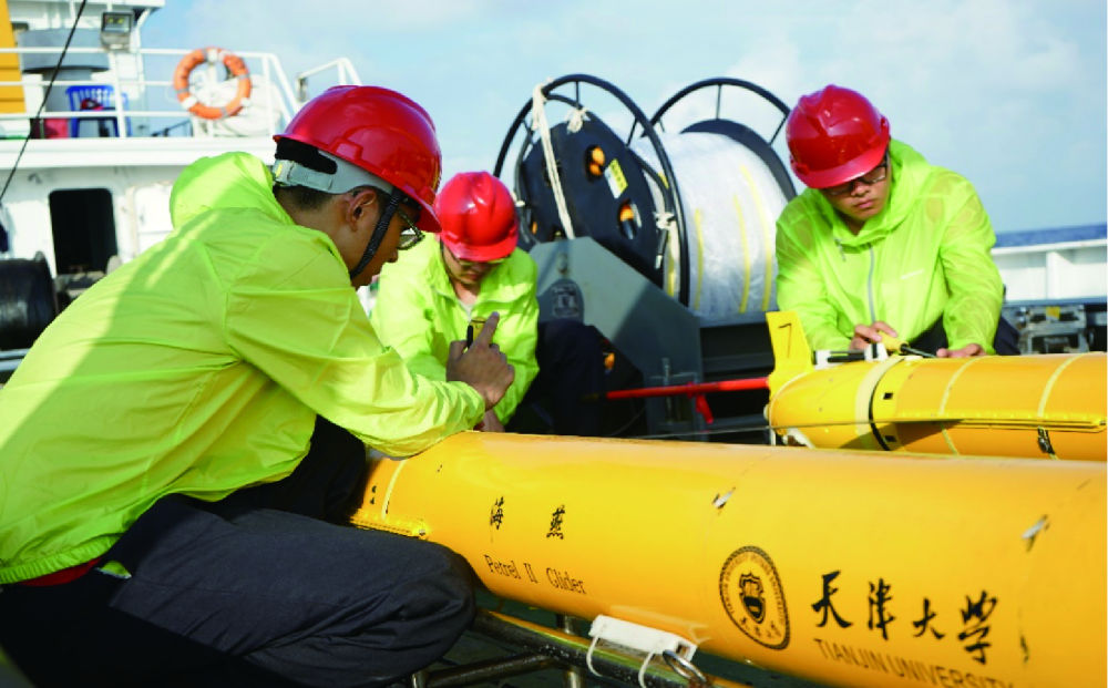 青春华章｜向海图强：中国青年的深蓝答卷(图1)