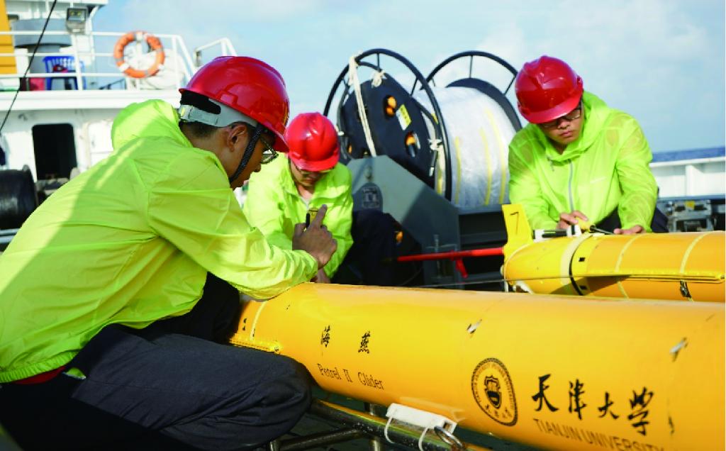 青春华章丨向海图强：中国青年威廉希尔的深蓝答卷(图1)