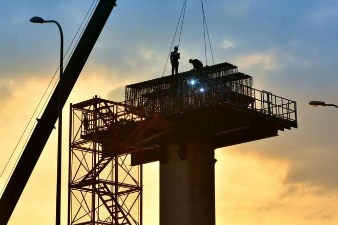 威廉希尔十多年用镜头记录建设工地“是他们真正在雕刻这座城市”(图11)