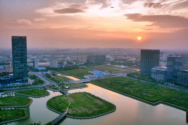 威廉希尔十多年用镜头记录建设工地“是他们真正在雕刻这座城市”(图5)