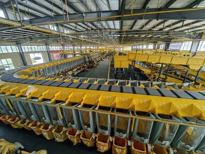 “城”势而上·人工智能+天门织“智”：AI赋能服装业跨越发展(图5)