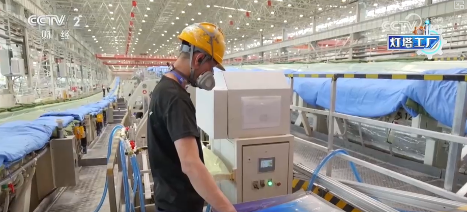 从“追赶者”向“领跑者”跃迁“灯塔”之光照亮“中国智造”(图16)