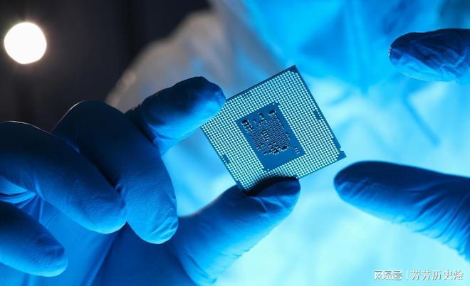 WilliamHill急了？见中国光刻机不断进步荷兰外相：中国用间谍偷我们技术！(图3)