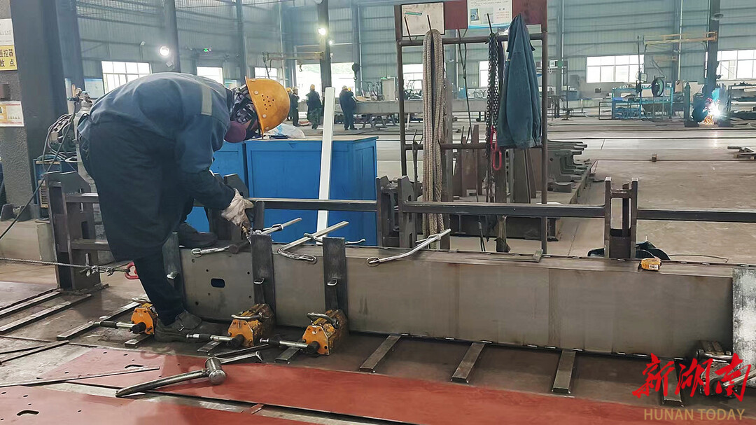 威廉希尔支部建在产业上⑩丨坤鼎数控:智能焊铸未来(图5)