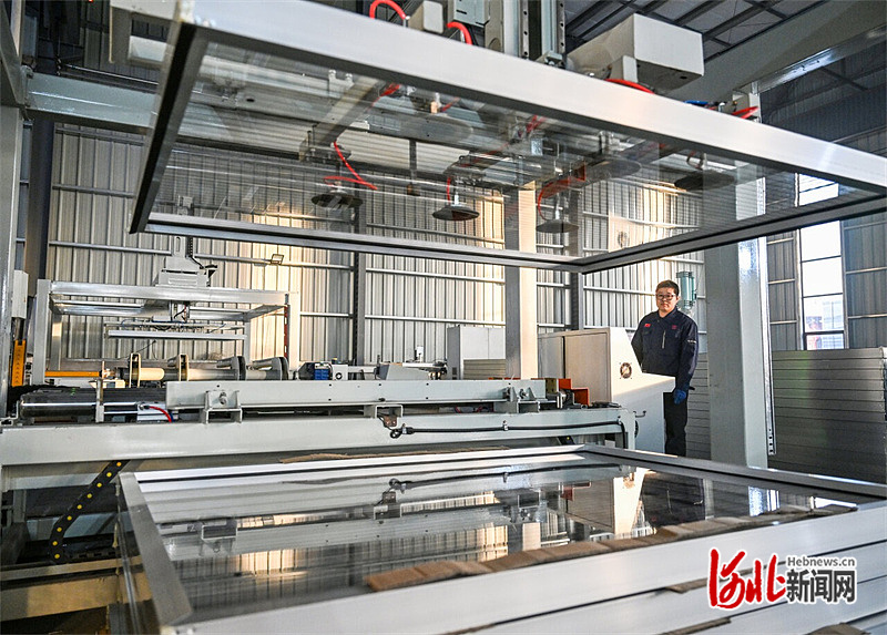 威廉希尔WilliamHill新闻纵深｜“十四五”微记忆③：“丝网二代”的智造突围(图2)