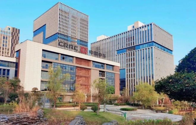 从成都到欧洲！中车电动2025十大高光揭秘进阶密码(图2)