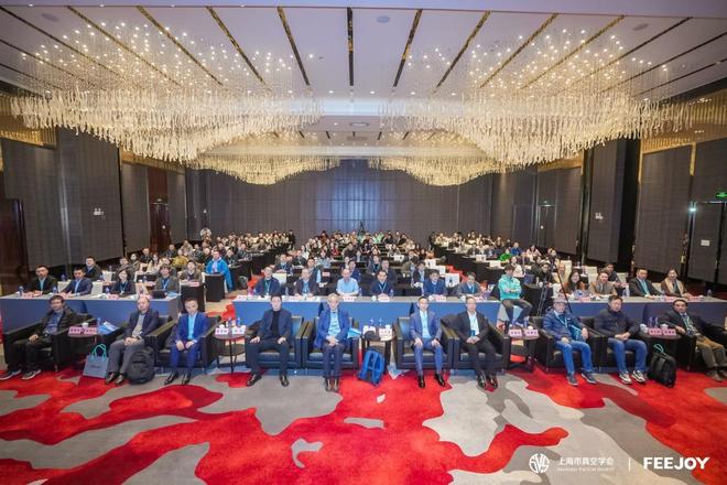 从焊接设备到生态协同：利玛赫在上海真空技术年会展现“瞪羚企业”的链式价值(图1)