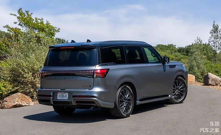 2025款英菲尼迪QX80直降8万性价威廉希尔WilliamHill比突出成大热门车型定金发全国(图2)