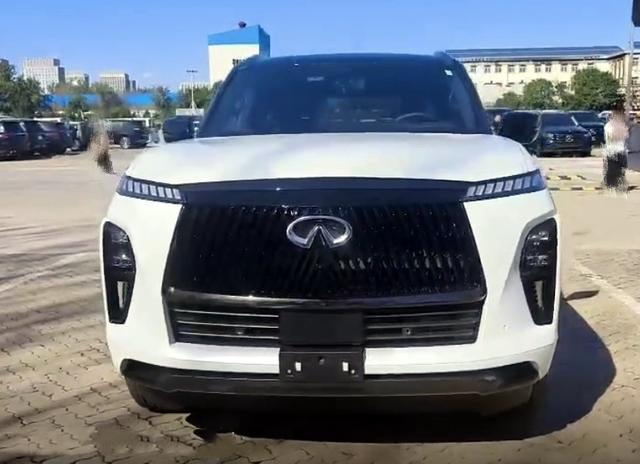 2025款英菲尼迪QX80直降8万性价威廉希尔WilliamHill比突出成大热门车型定金发全国(图4)