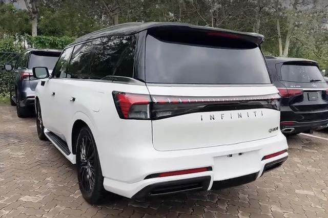 2025款英菲尼迪QX80直降8万性价威廉希尔WilliamHill比突出成大热门车型定金发全国(图6)