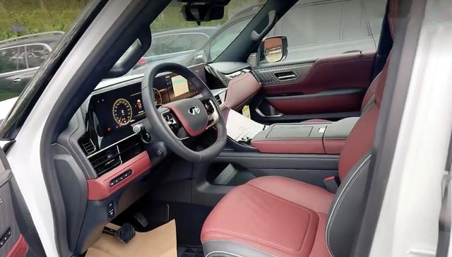 2025款英菲尼迪QX80直降8万性价威廉希尔WilliamHill比突出成大热门车型定金发全国(图8)