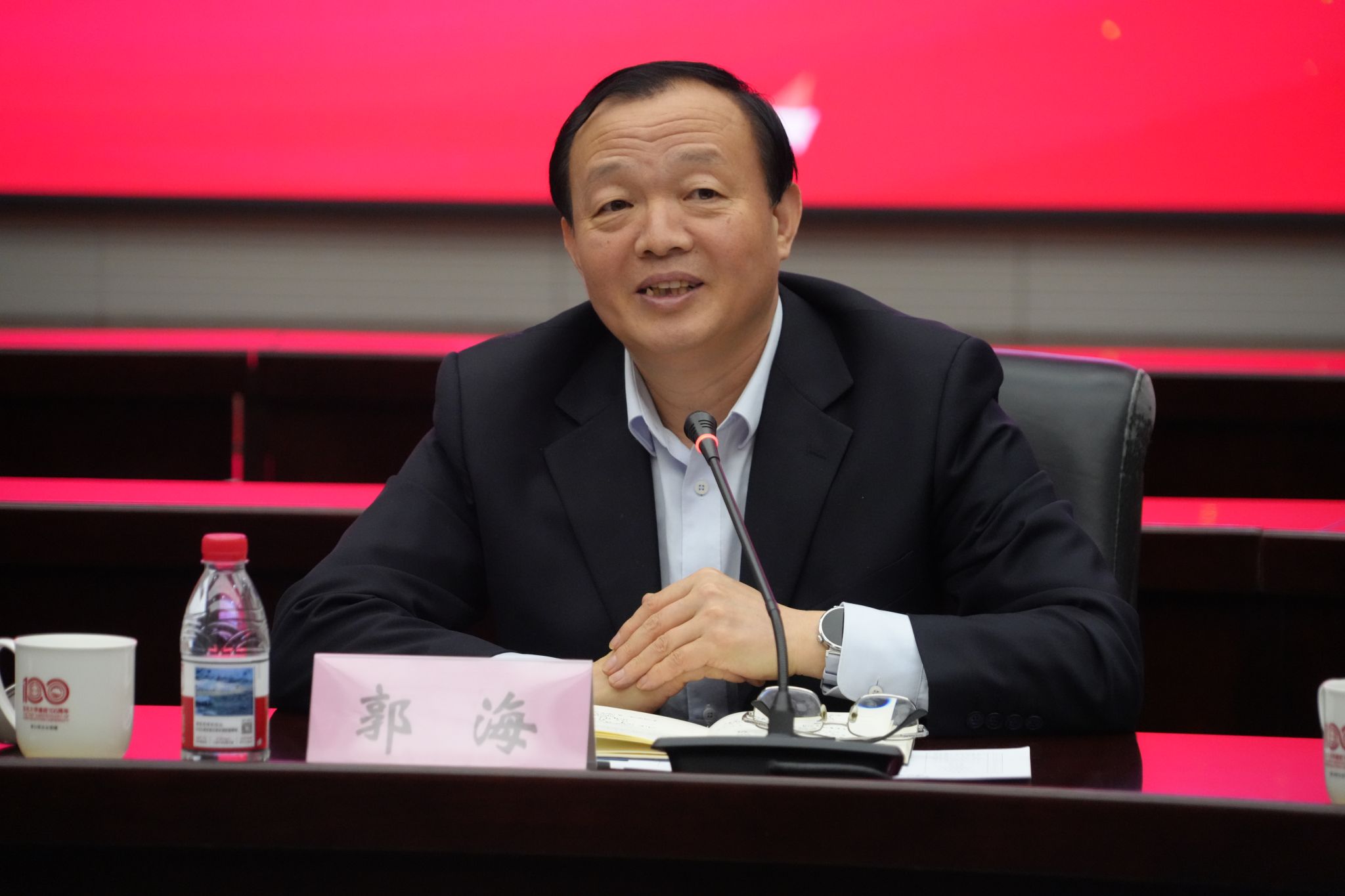 东北大学召开2025年度三八先进集体、三八红旗手表彰会暨纪念“”国际妇女节座谈会(图2)