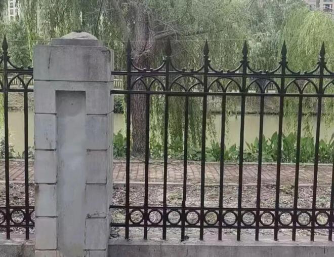 威廉希尔“问题墙”变“安心栏”社区更安全、居民更放心(图2)