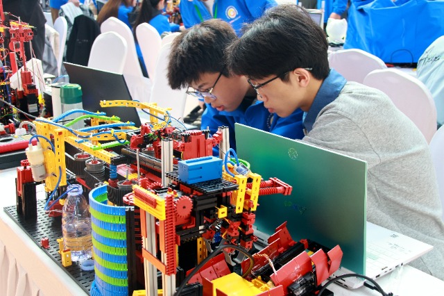 第十二届全国大学生机械创新设计大赛慧鱼组竞赛在青岛举办(图2)