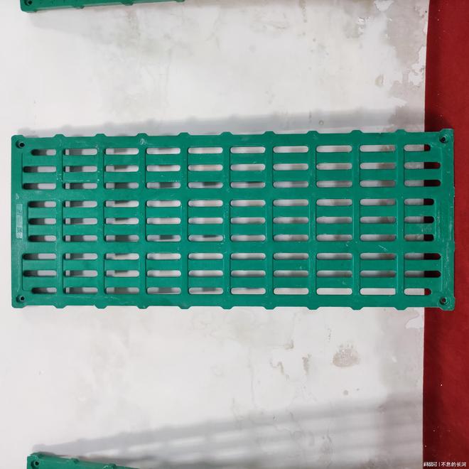 养殖设备厂家实力推荐：自动化料塔料线(图1)