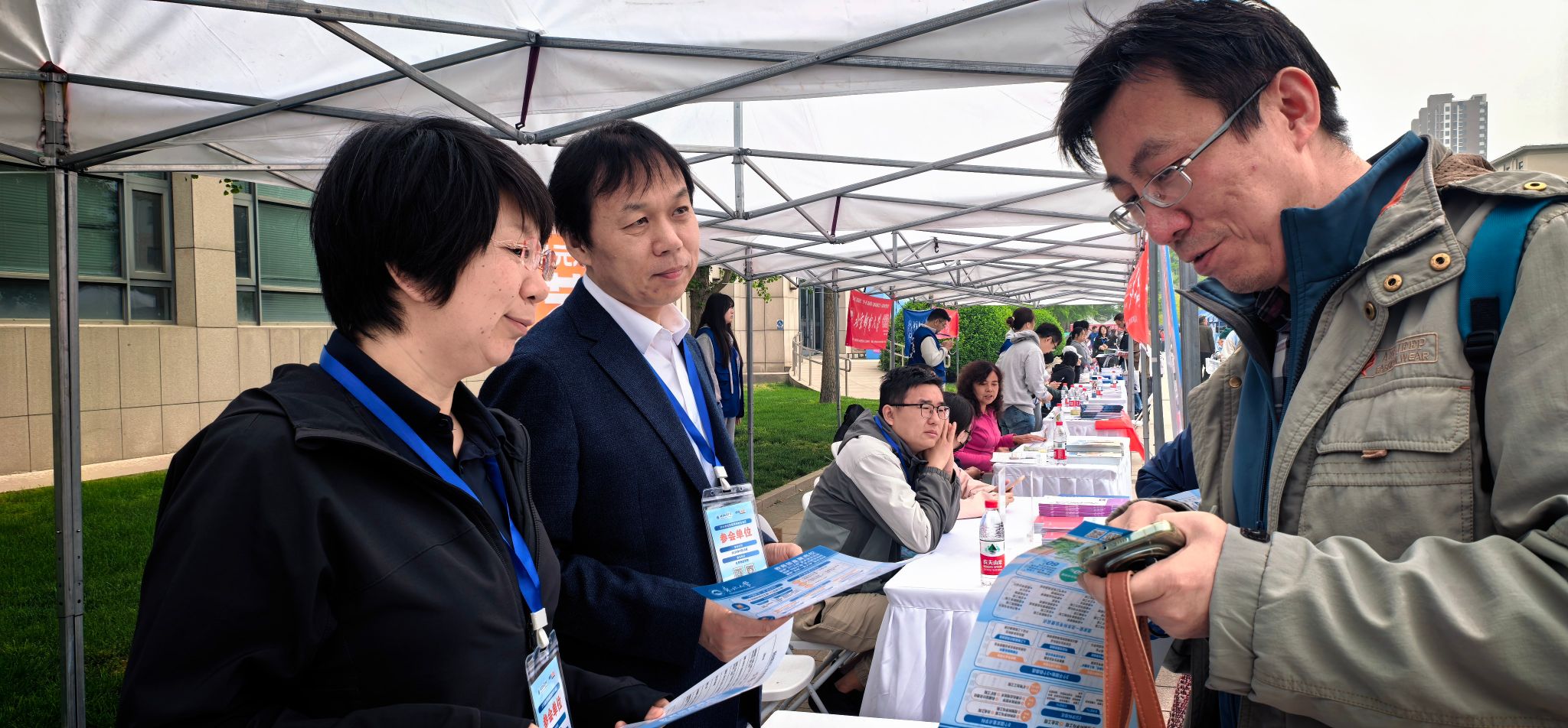 威廉希尔机械工程与自动化学院深入开展北京招生宣传工作(图1)